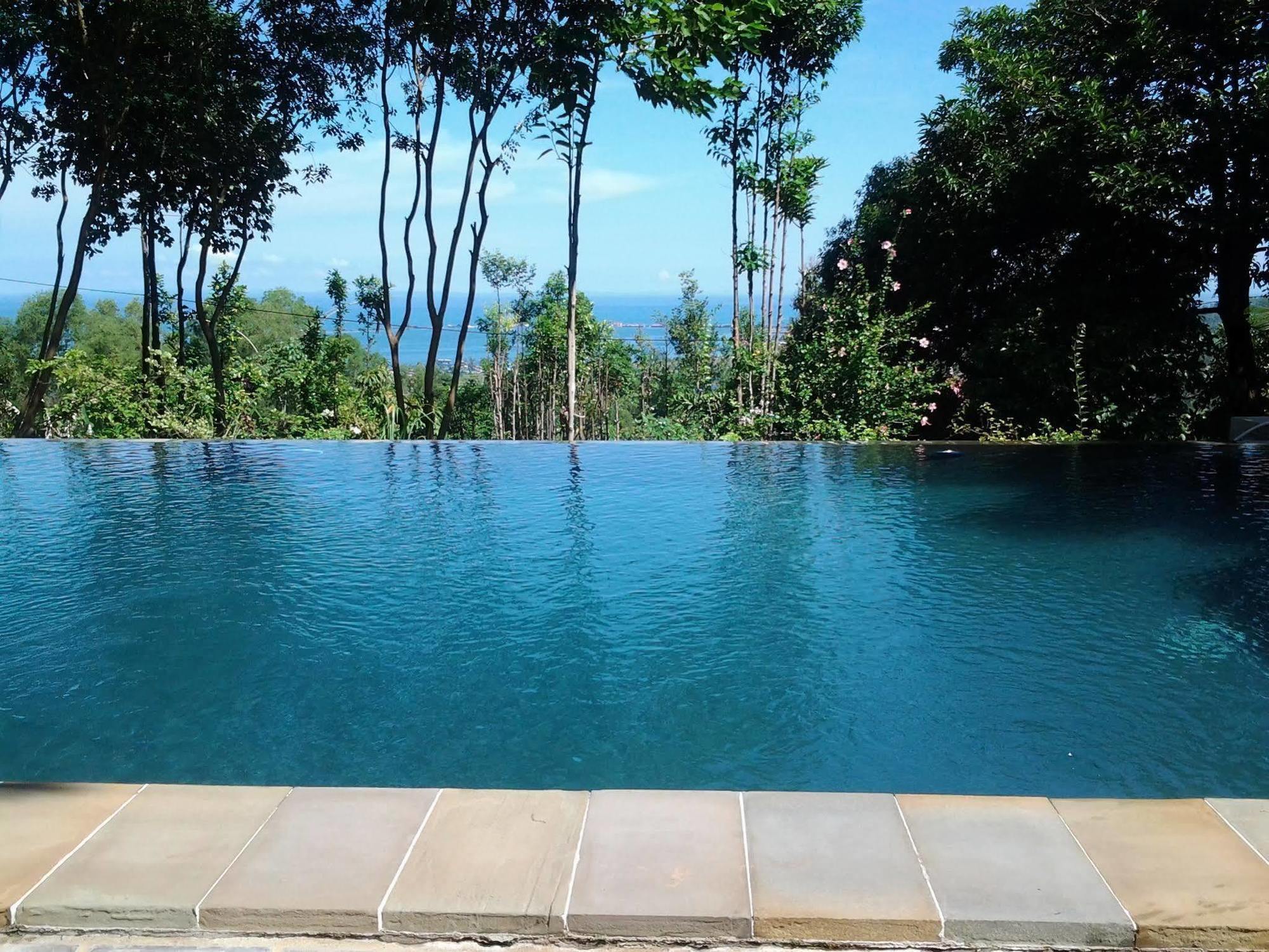 Port Hedonia Hotell Sihanoukville Exteriör bild