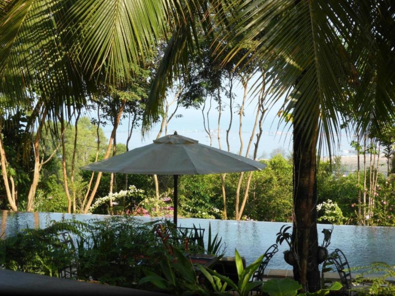 Port Hedonia Hotell Sihanoukville Exteriör bild